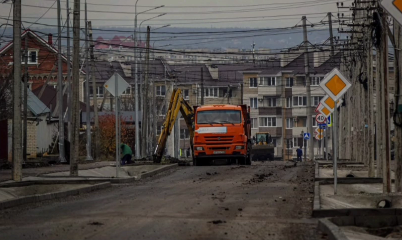 Народный фронт проверил ремонт дорог в Невинномысске.