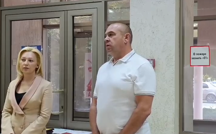 В Невинномысске наградили социальных работников города.