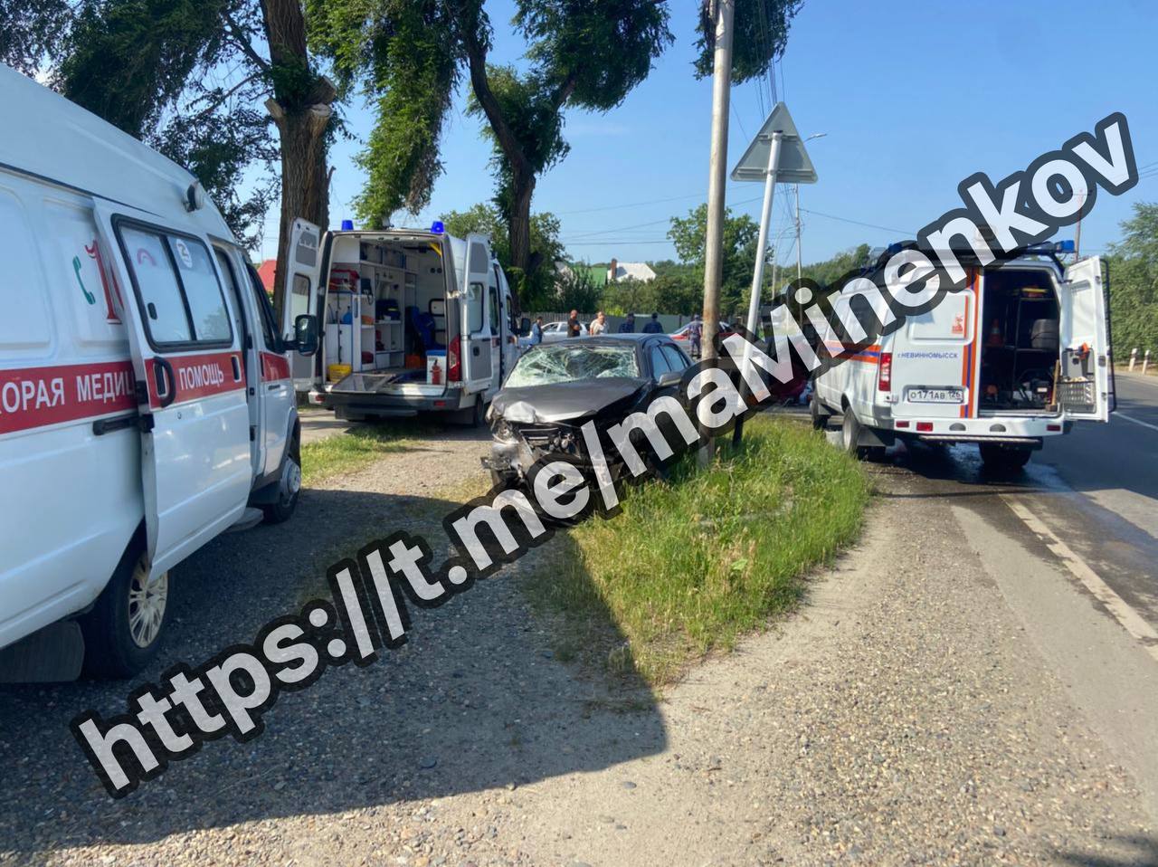 Медики оказали помощь пострадавшим в ДПТ в Невинномысске.