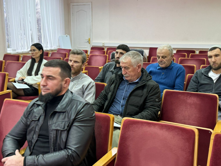 В Невинномысске обсудили национально-этнические отношения. В Невинномысске обсудили национально-этнические отношения.